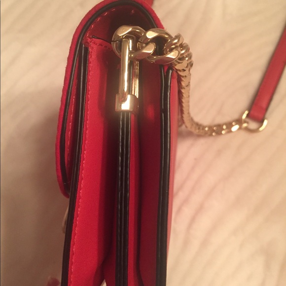 Topshop Remy Trophy Crossbody - Picture 5 of 8